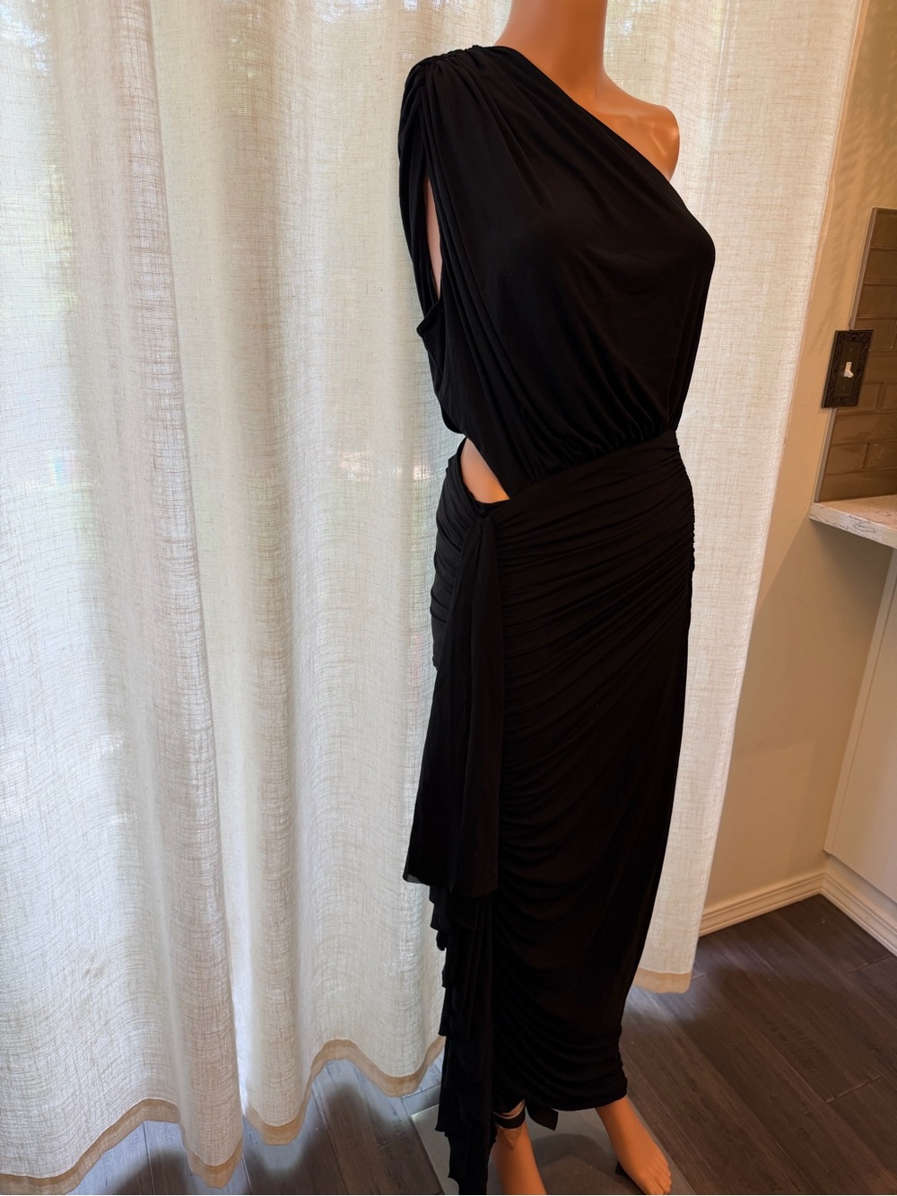 superdown Juliet Midi Dress in Black cutout draped ruched stretchy - Picture 5 of 7